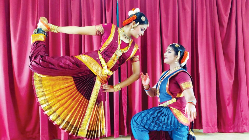 Bharatanatyam recital by Dhyuthi and Shreya