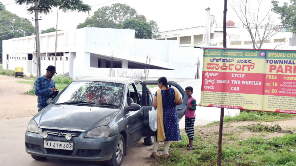 Town Hall parking opens for Dasara