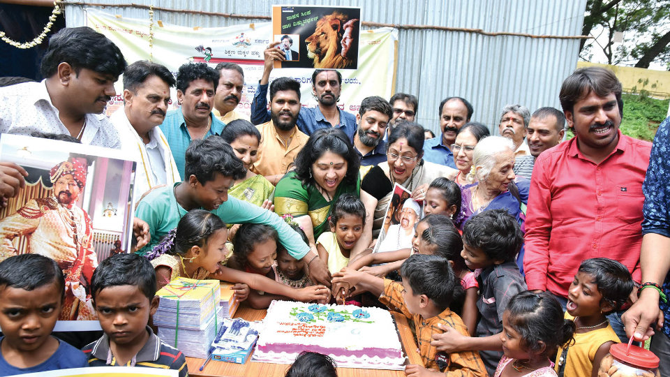Bharathi celebrates Vishnu’s birthday with mahouts’ children