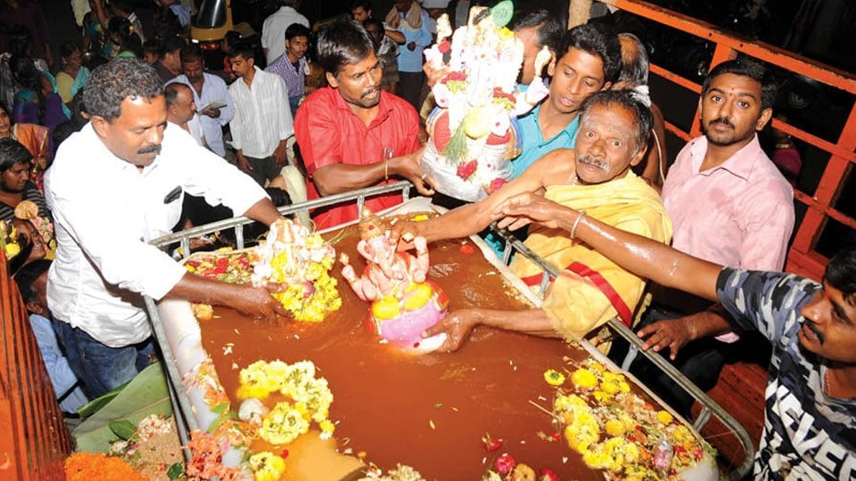 Mobile water tanks to immerse Ganesha idols