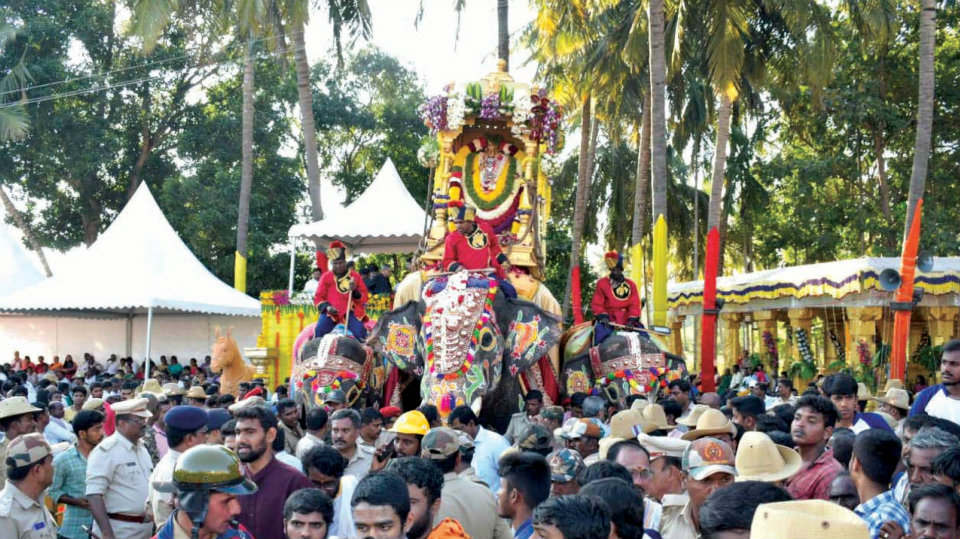Grand procession marks Srirangapatna Dasara