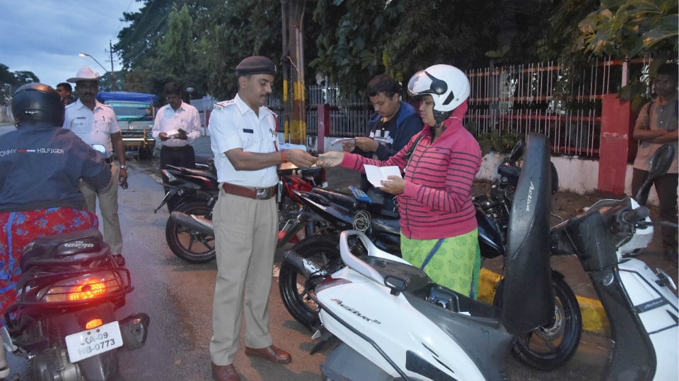 After Dasara, Traffic Police begin checking of vehicles across city