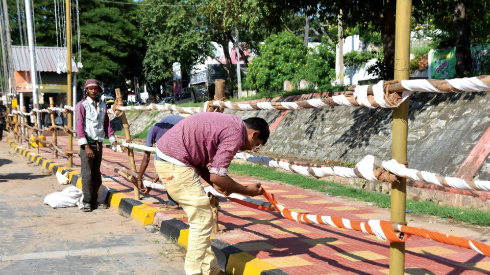 Barricades being erected to regulate Dasara crowd