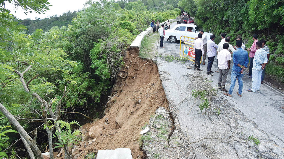 Landslip at Chamundi Hill: View Point-Nandi Statue Road closed for traffic