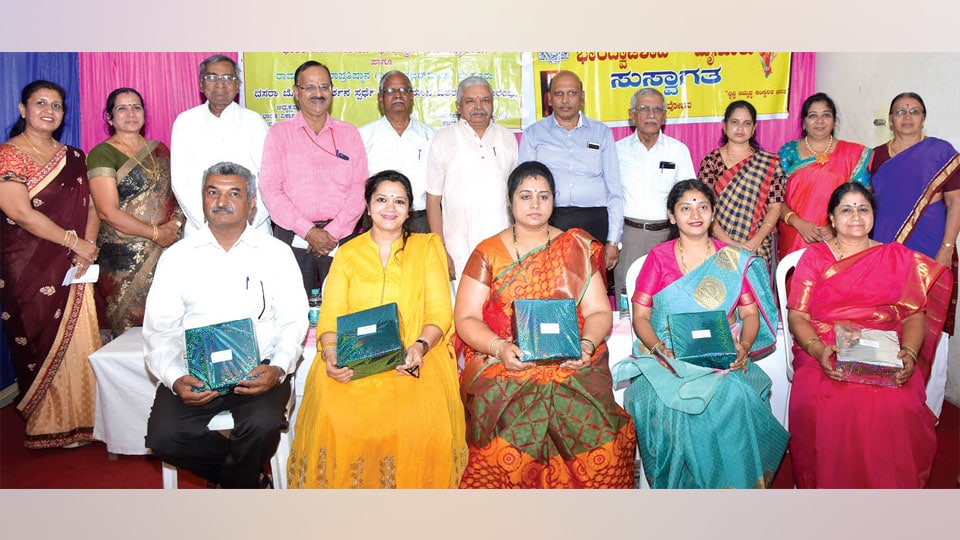 Dasara Doll Show contest prize winners