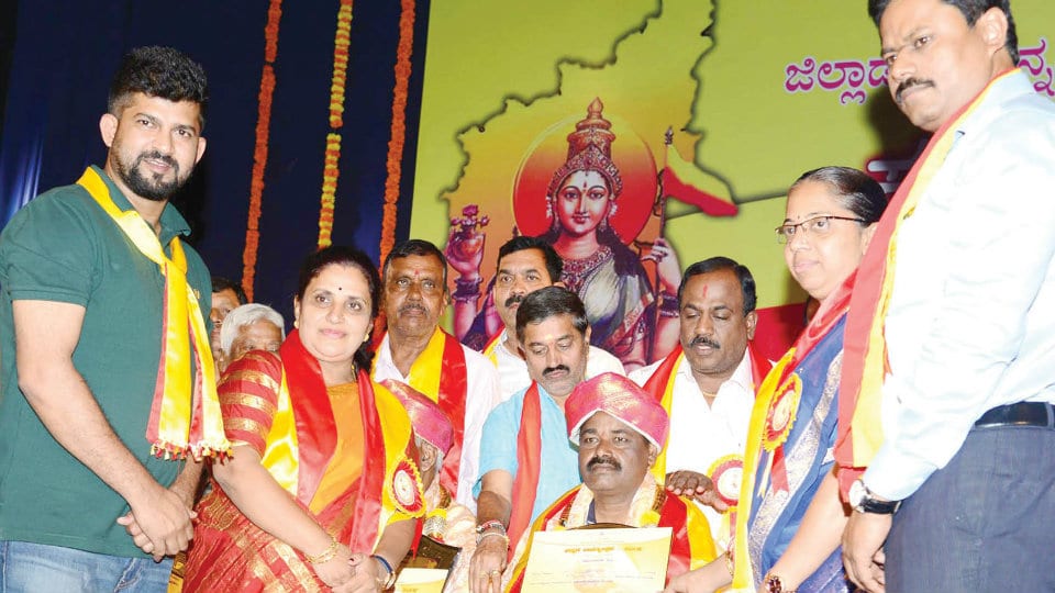 Mayor disappointed over Rajyotsava being limited to publicity