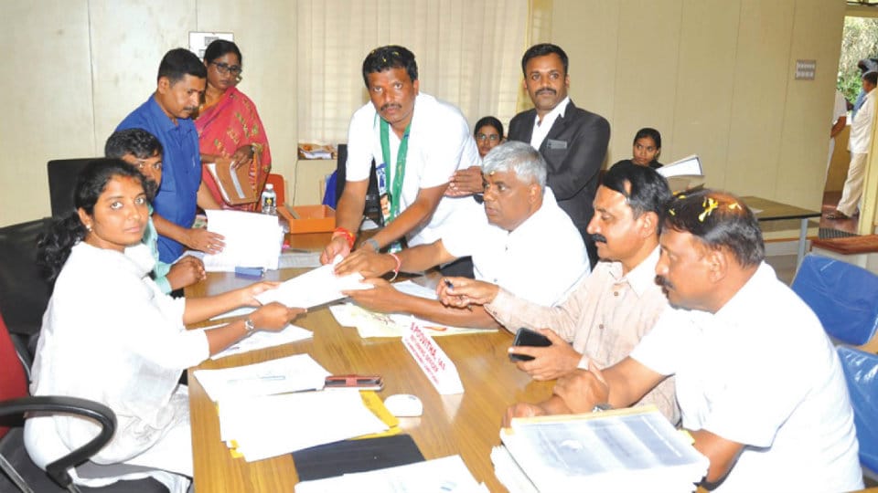 By-polls: JD(S) candidate files nomination at Hunsur