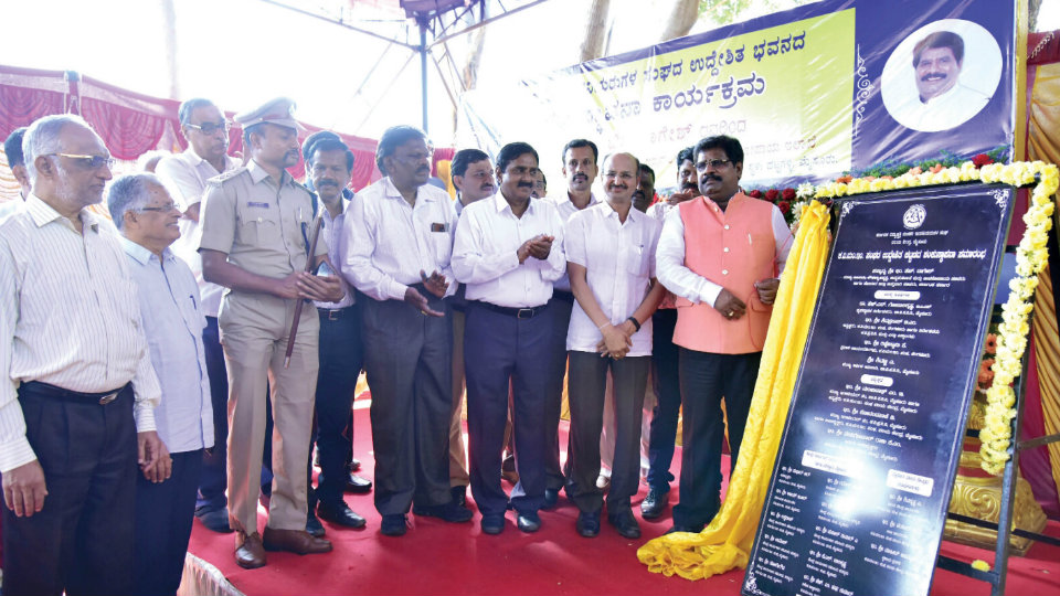 Linemen play critical role in functioning of Escoms: Minister Nagesh
