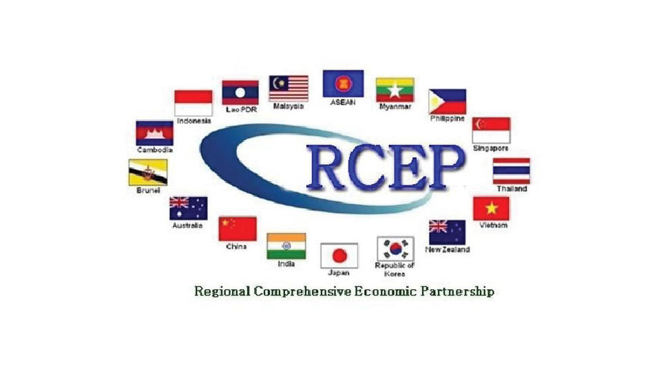 Farmers stage protest against RCEP
