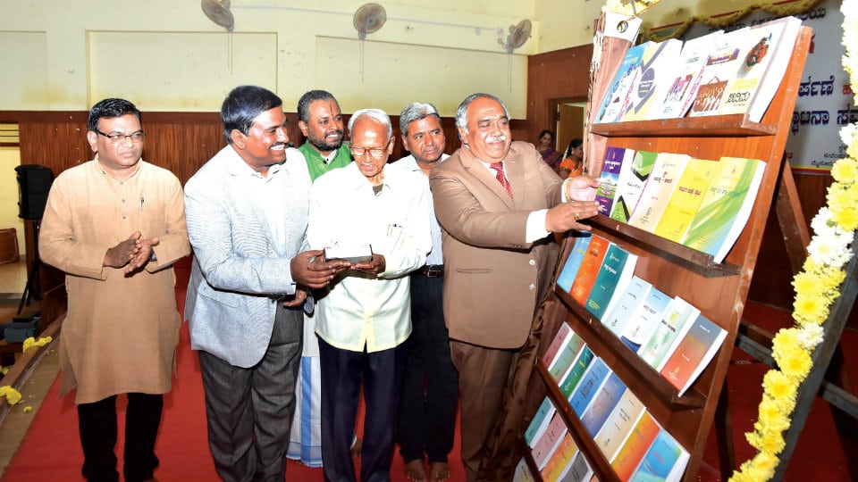 UoM Prasaranga to publish research thesis in book form again
