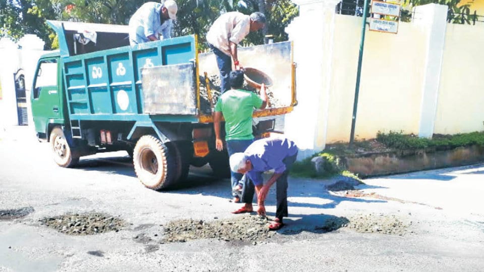 Potholes in front of MCC Comr’s Bungalow filled