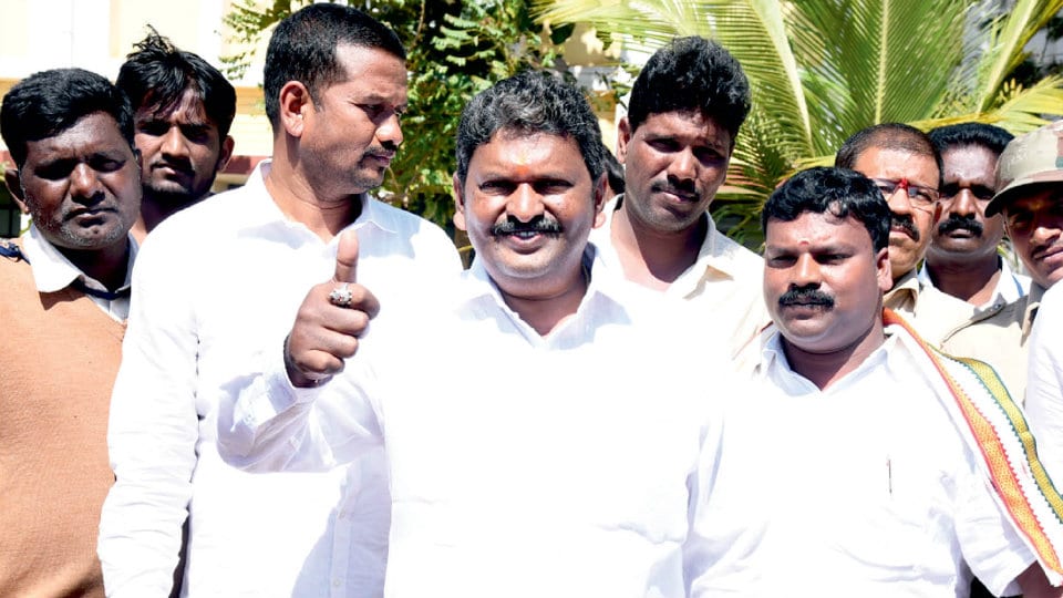 H.P. Manjunath of Congress wins big in ‘tobacco district’ Hunsur