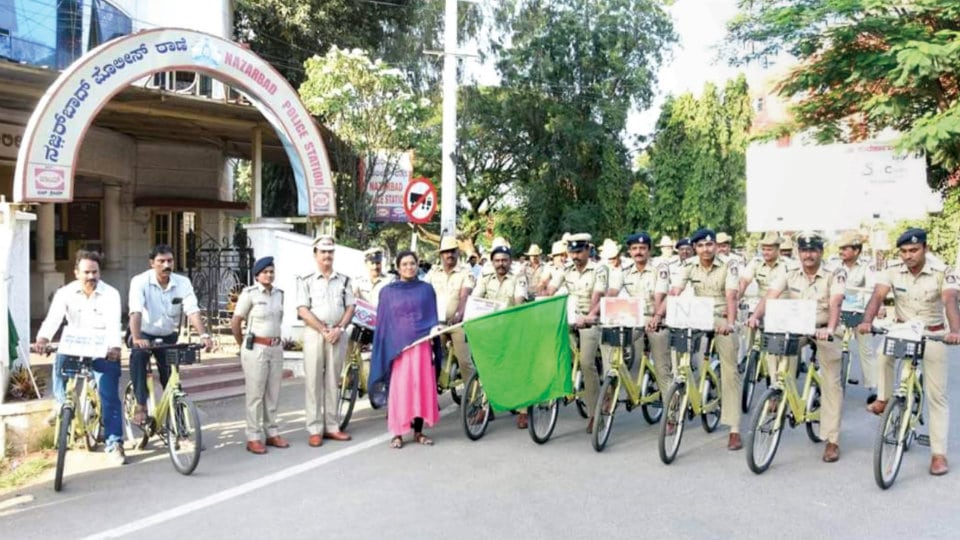 Crime Prevention Month: Nazarbad Police take out cycle rally in city