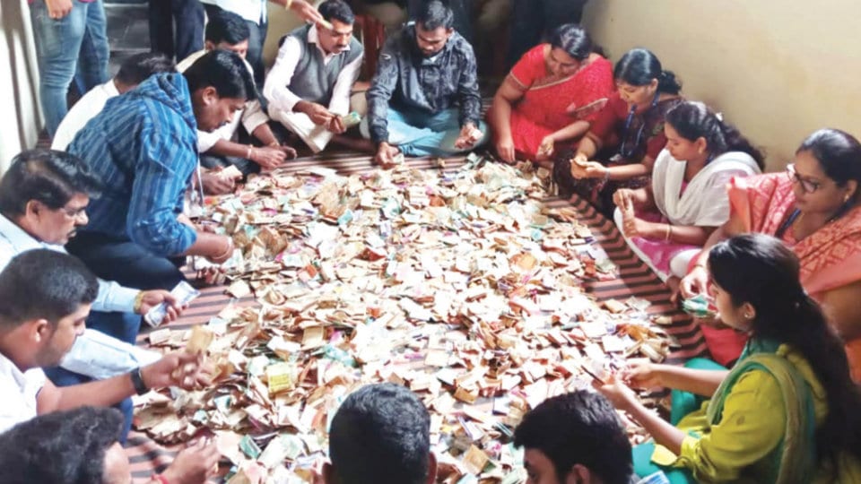 Siddalingapura Temple records collection of over Rs.4 lakh on Shashti day