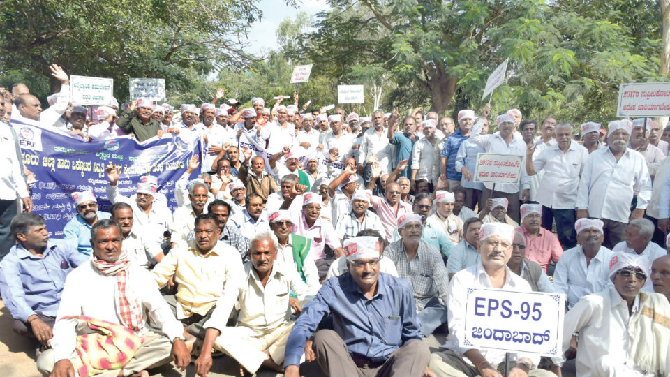 EPF pensioners take out rally seeking better deal