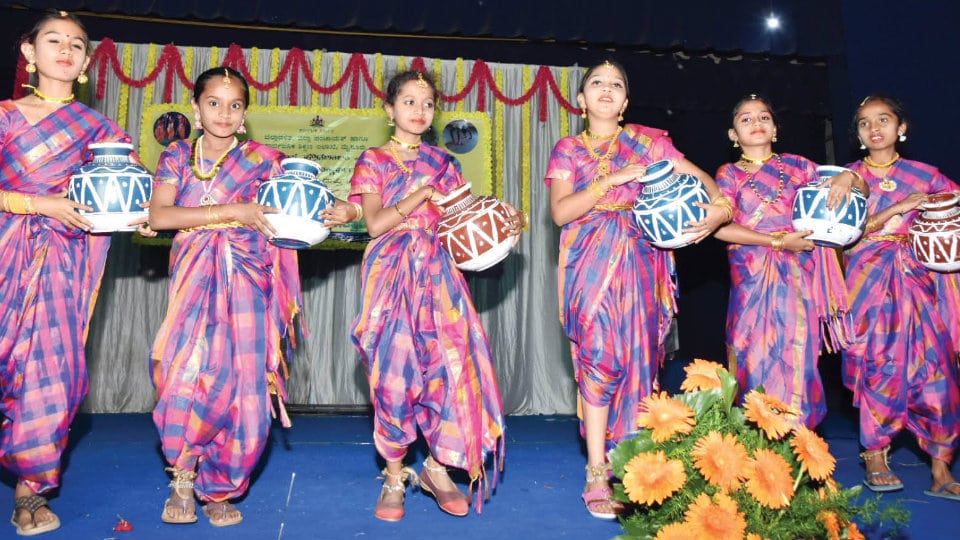 Pratibha Karanji contests draw 500 students from all taluks in the district