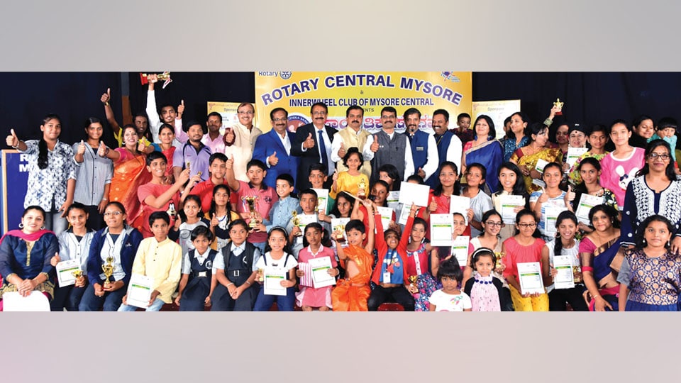 GSSS School tops in Rotary’s ‘Samskruthika Sangama’