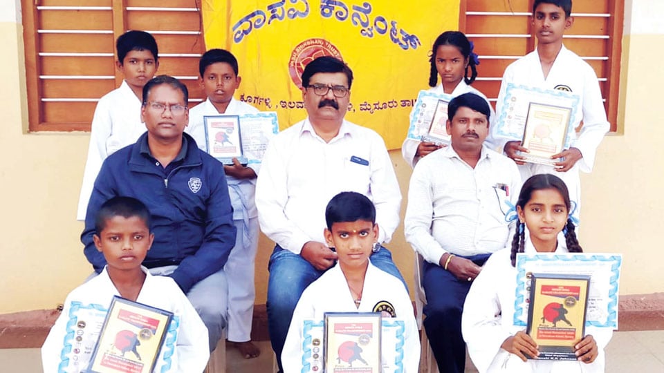 Prize winners in Shorin India Karate Championship