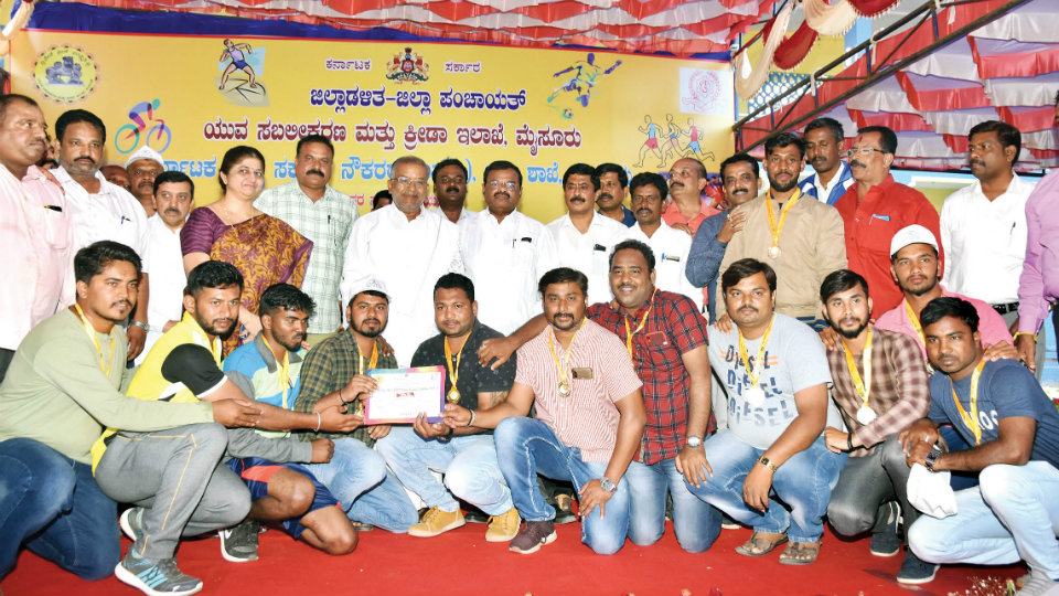 State Government Employees excel at District-level Sports Meet