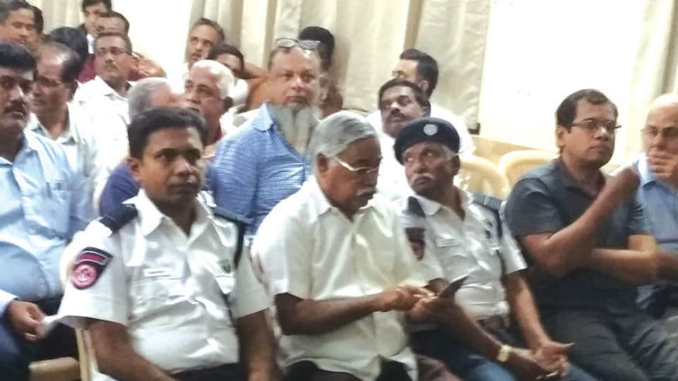 Traffic Police face questions at MGP meeting