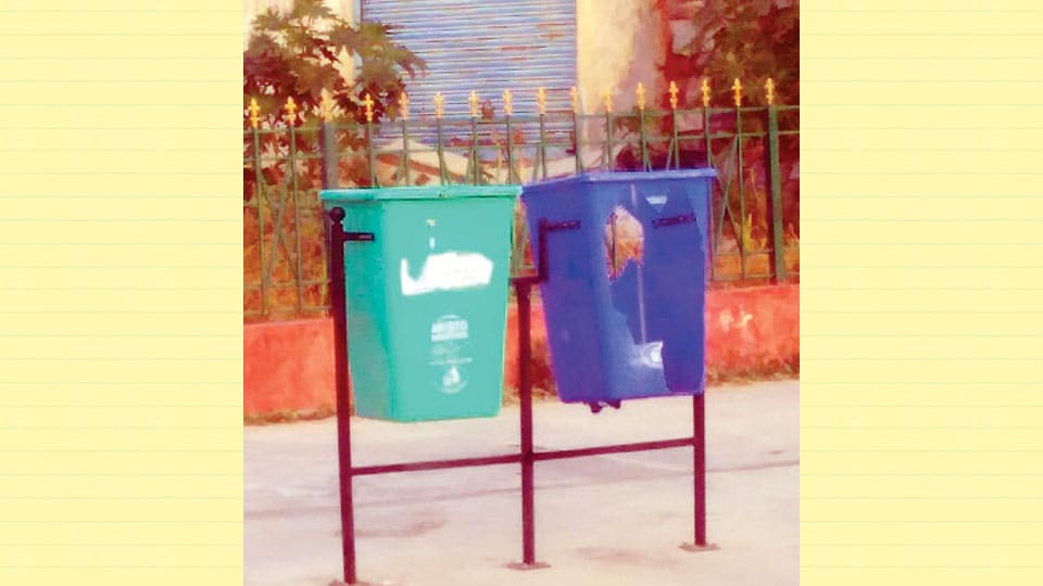 Twin plastic dustbins at Railway Stations: Unwise decision