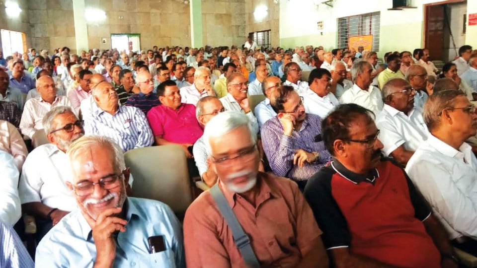 Retired Bank employees demand pension revision