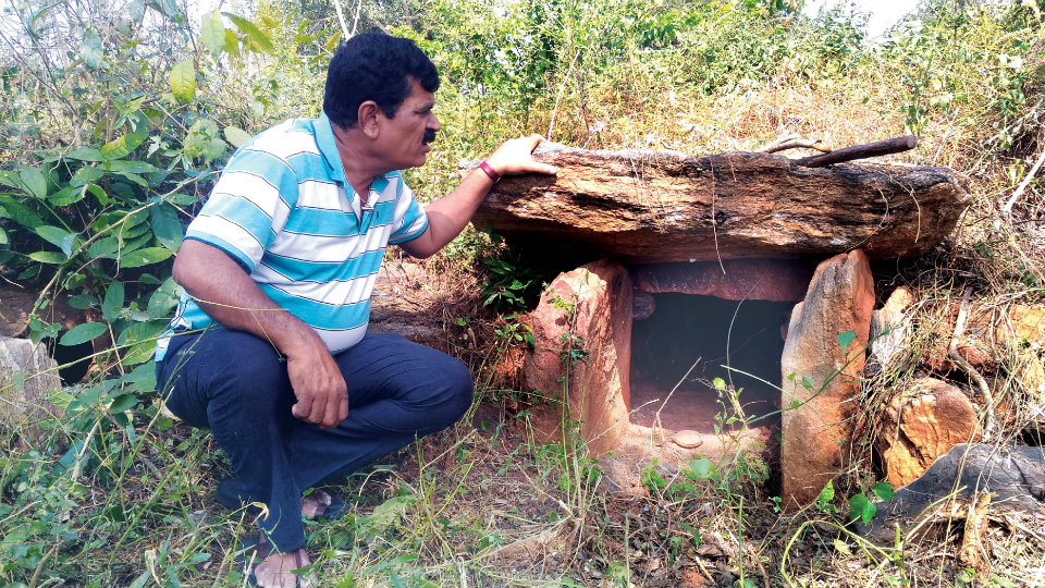 Stone Age ‘Dolmens’ excavated in Yelwal