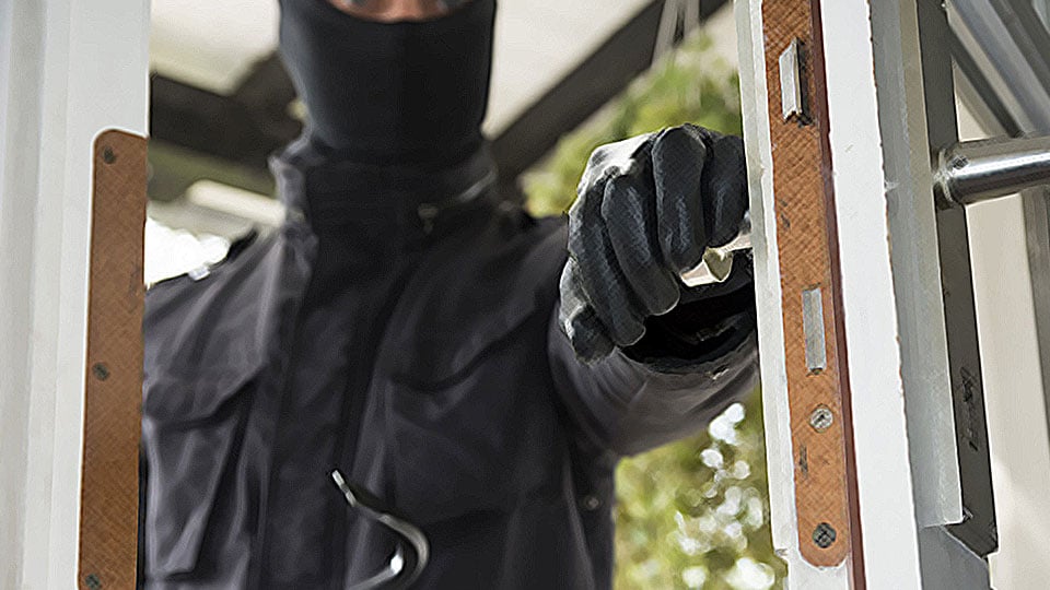 Cook caught burgling former owner’s house