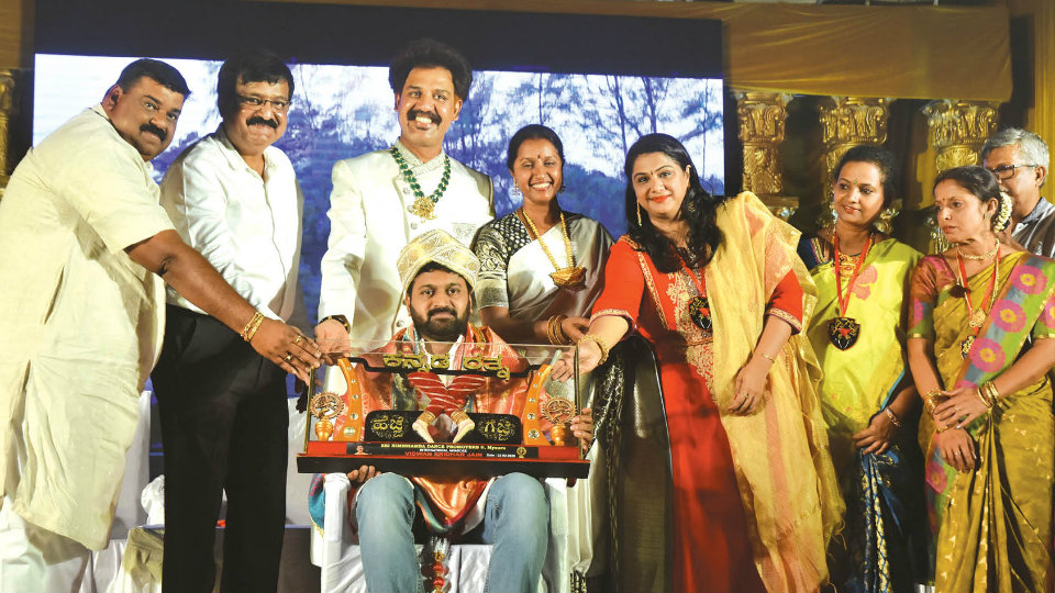 Hejje Gejje: ‘Kannada Ratna’ award conferred on actor Rishab Shetty