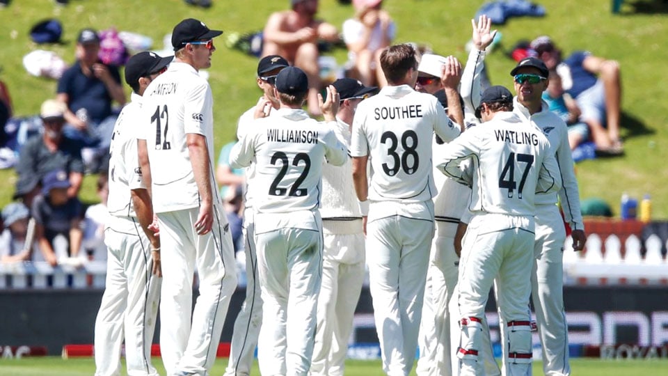 New Zealand outclass India by 10 wickets to take 1-0 lead in series
