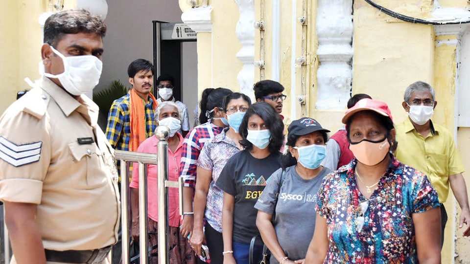 Coronavirus scare hits city tourism