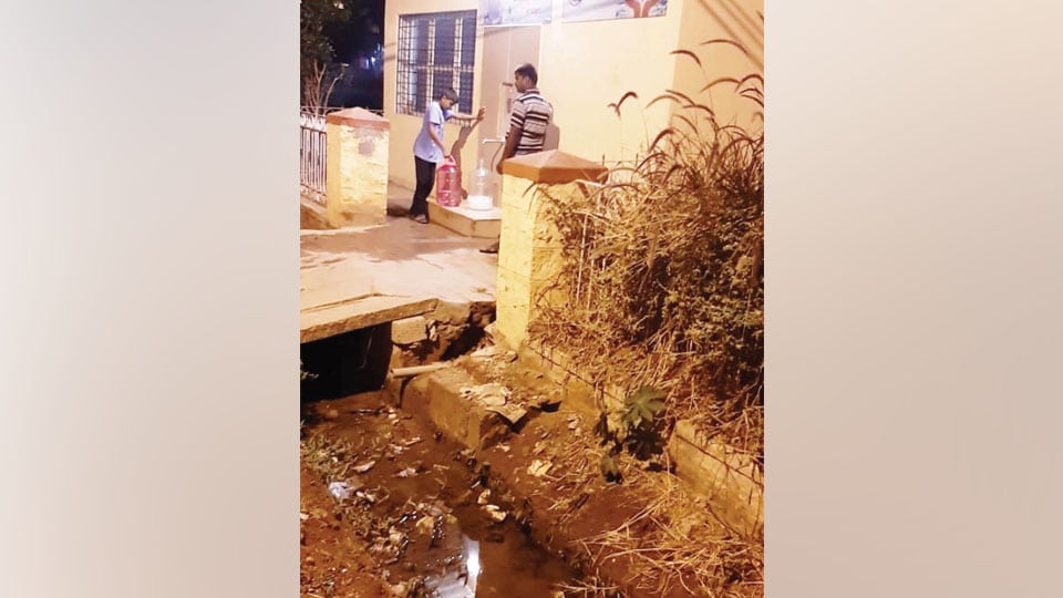 Plea to clean stinking drain near Triveni Circle