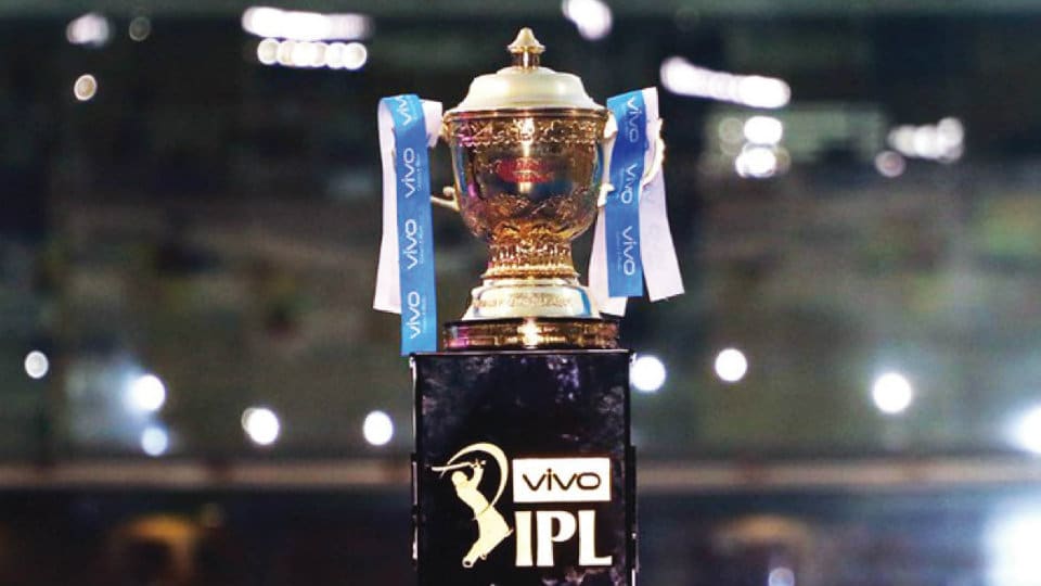 Players go home as IPL Franchises call off camps till further notice