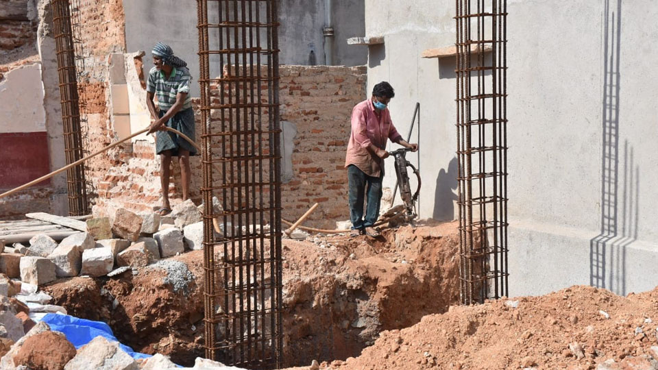 Government relief yet to reach construction workers