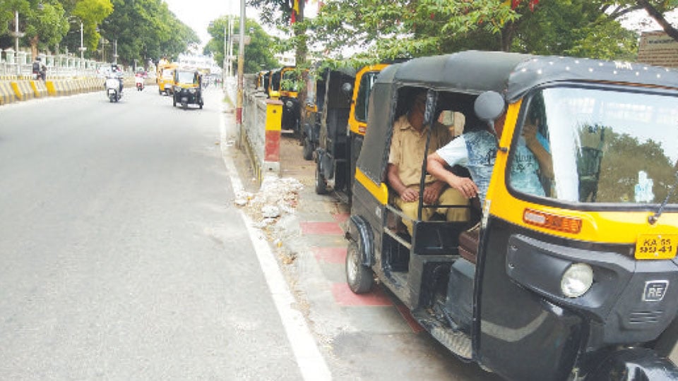 Auto drivers’ protest on Feb. 24 against bike taxis