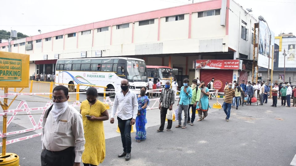 Limited Mofussil and City Bus service begins in Mysuru