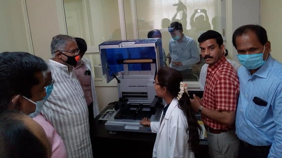 Minister inaugurates COVID-19 PCR Laboratory at Chamarajanagar