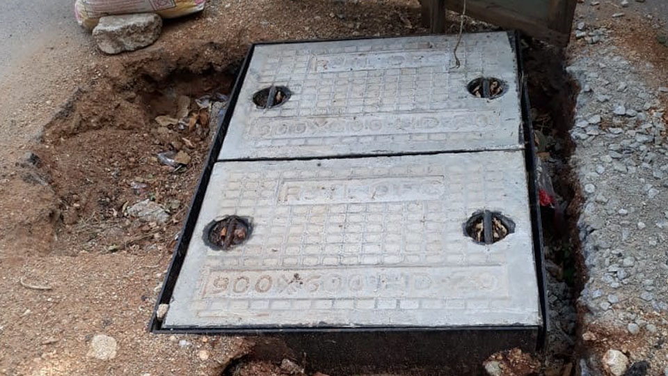 Sub-standard OFC junction boxes on roads causing problems to vehicle users