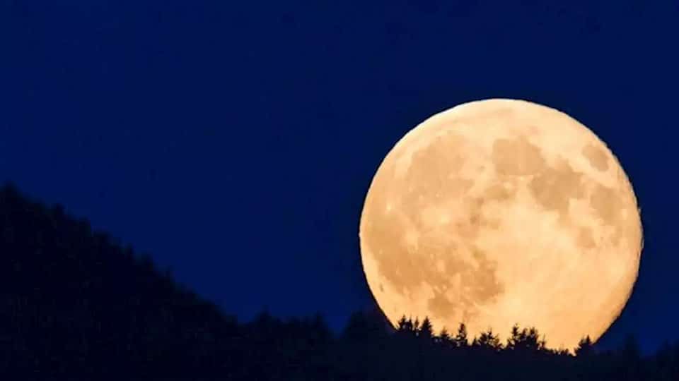 Biggest, Beautiful and Brightest Full Flower Supermoon tonight