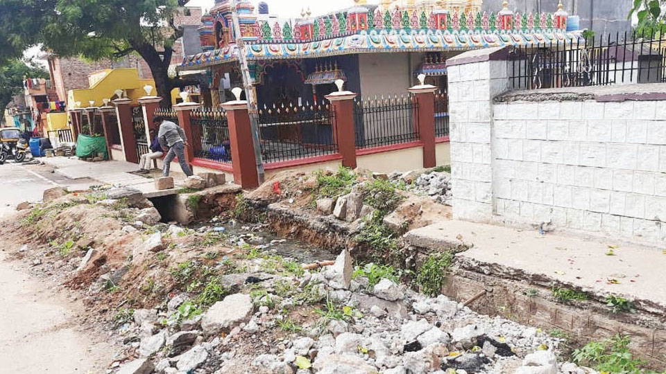 Plea to expedite drain works at Gandhinagar