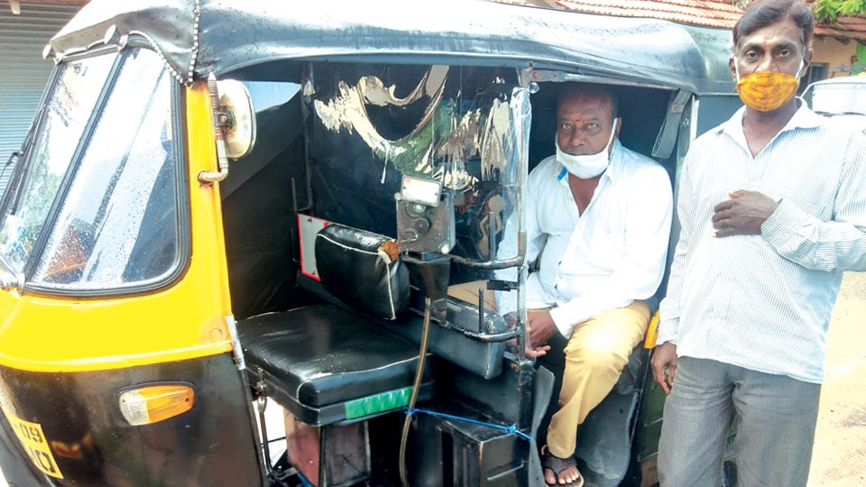 ‘In spite of safety measures, no passengers take autos’
