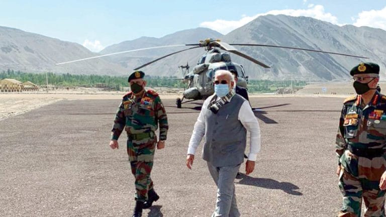 Morale Booster: PM Modi Flies To Ladakh, Meets Soldiers - Star Of Mysore