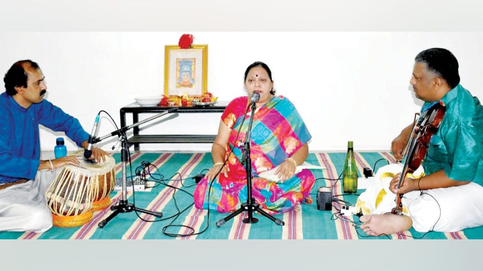 Dr. Suma Harinath enthralls rasikas through online concert