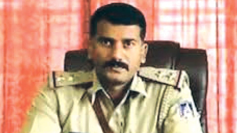 Channarayapatna City Police Station SI commits suicide