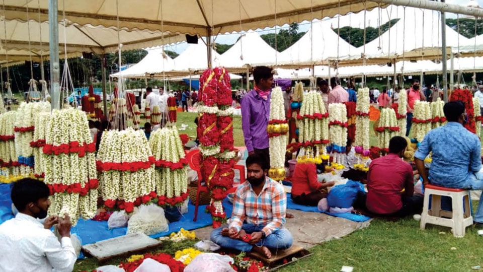 Flower vendors not for shifting business to J.K. Grounds