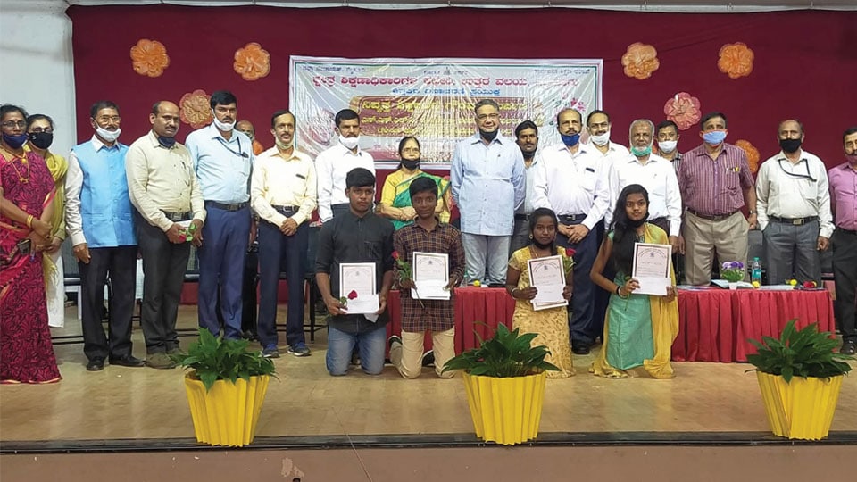 SSLC students who excelled in Govt. Schools felicitated