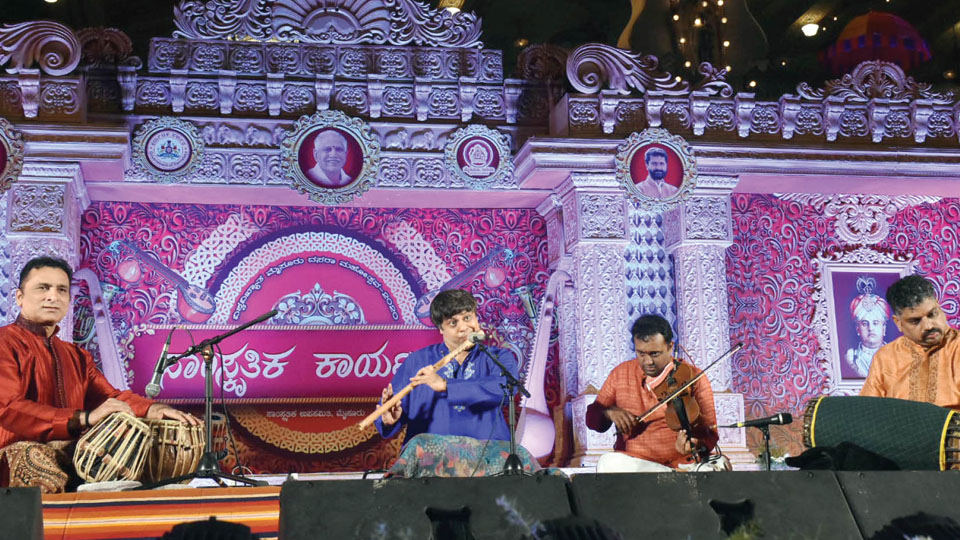 Vid. Shashank Subramanyam performs at Mysore Palace