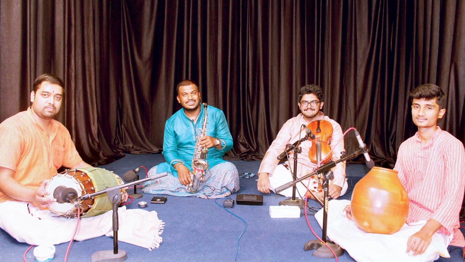 Online Saxophone Concert by Vid. Harish Pandav and team