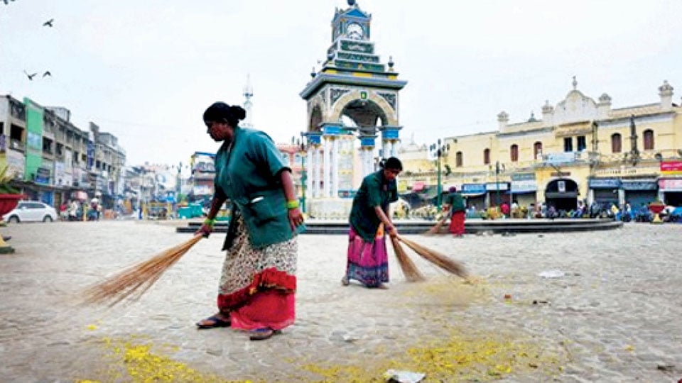 Pourakarmika Association demands facilities on par with BBMP civic workers