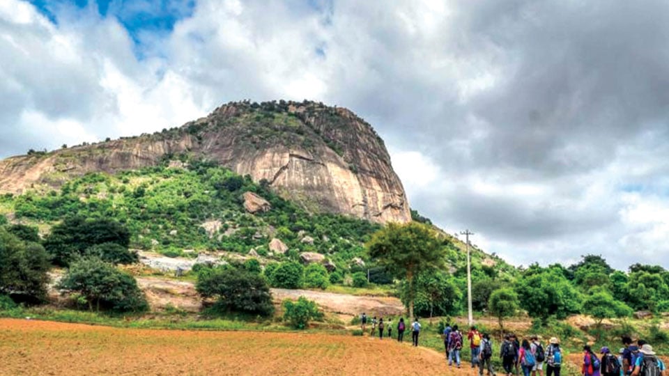 National Hiking Day: City trekkers climb Kabbal Durga Fort